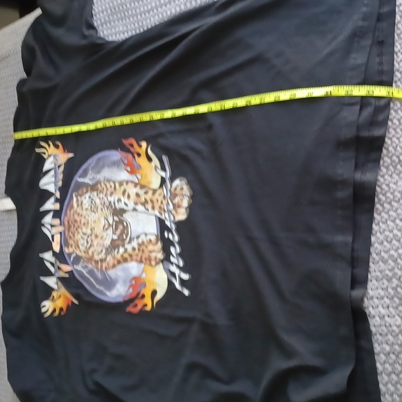 Def Leppard T-shirt NWT - Picture 9 of 10